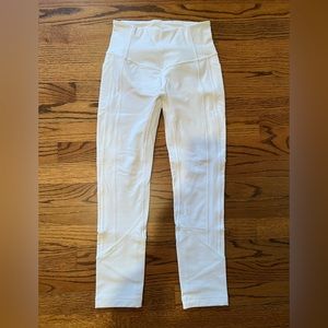 LULULEMON, SIZE 4 WHITE LEGGINGS - NEVER WORN